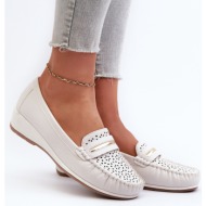  women`s loafers with an openwork pattern made of eco leather, dusty white nassnema