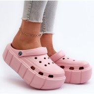  women`s foam slippers on pink platform itubia