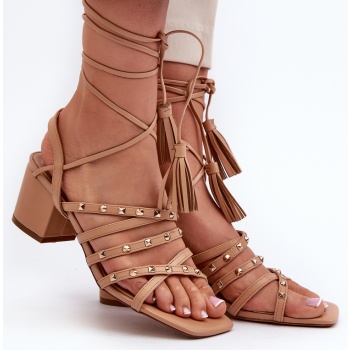 lace-up low-heeled sandals decorated σε προσφορά