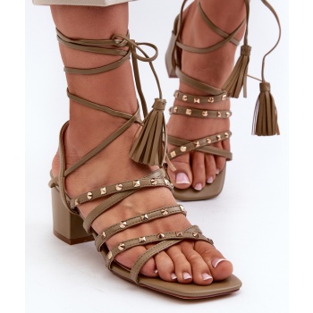 low-heeled knotted sandals decorated σε προσφορά