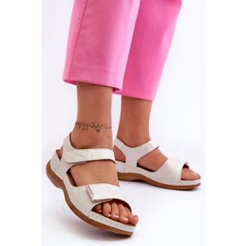 comfortable women`s velcro sandals σε προσφορά