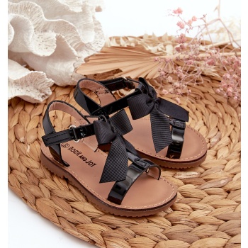 patent leather children`s sandals with σε προσφορά