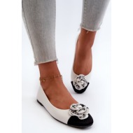  women`s ballerinas made of eco leather with decorative detail, white divinella