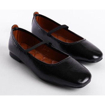 capone outfitters women`s black patent σε προσφορά