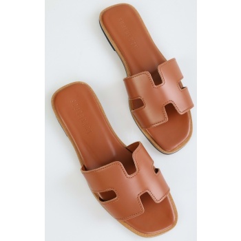 shoeberry women`s hemsy brown skin flat σε προσφορά