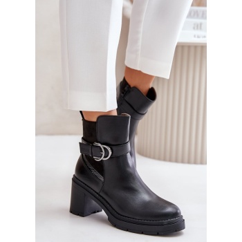 women`s ankle boots with a zipper