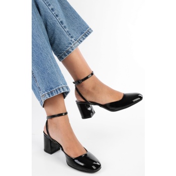 shoeberry women`s quo black patent σε προσφορά