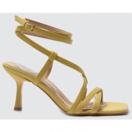  trendyol yellow square toe women`s classic heeled shoes