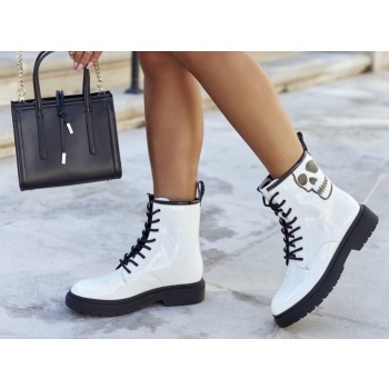 women`s high boots with skull goe σε προσφορά