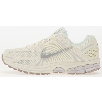 nike zoom vomero 5 sail/ metallic σε προσφορά