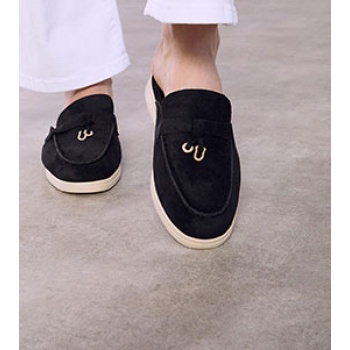 mules με διακοσμητική λεπτομέρεια σε προσφορά