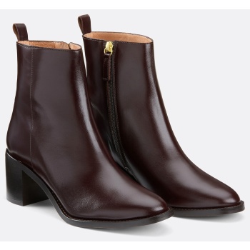 δερμάτινα μποτάκια με φαρδύ τακούνι