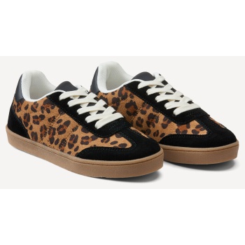 ρετρό sneakers από δύο υλικά