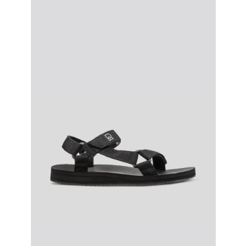 hannah drifter slippers black σε προσφορά