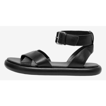 only montana sandals black σε προσφορά