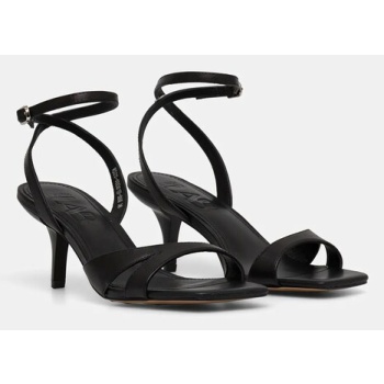 δερμάτινα σανδάλια answear lab χρώμα