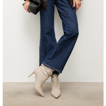 δερμάτινες μπότες answear.lab