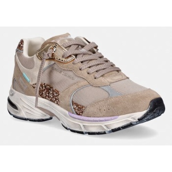 sneakers crime london fugitive 9084