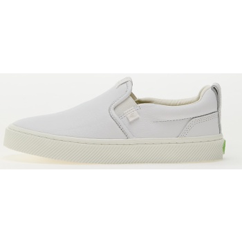 cariuma w slip-on white σε προσφορά