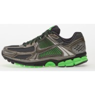  nike zoom vomero 5 se mtlc pewter/ mtlc pewter-flat pewter-black-green strike