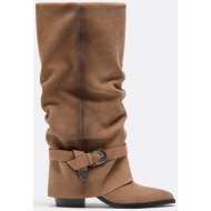  stradivarius δερμάτινες μπότες με τακούνι και φαρδιά εφαρμογή μπεζ 35