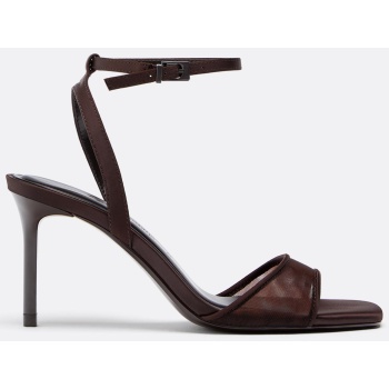 stradivarius wide fit. σανδάλια με