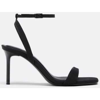 stradivarius wide fit. πέδιλα με