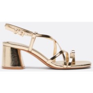  stradivarius πέδιλα με τακούνι, πολλαπλά λουράκια και λεπτομέρεια χρυσό 36