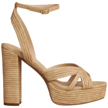 πέδιλα attrattivo με ιδιαίτερο σχέδιο σε προσφορά