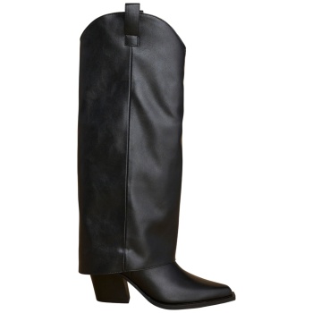 μπότες attrattivo με ιδιαίτερο σχέδιο σε προσφορά