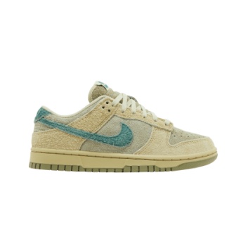 nike dunk low olive aura women`s σε προσφορά