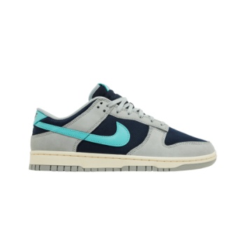 nike dunk low retro premium light σε προσφορά