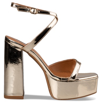 platform heel sandals σε προσφορά