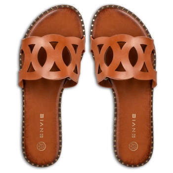 flat sandals σε προσφορά