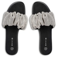  flat sandals