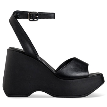 platform heel sandals σε προσφορά