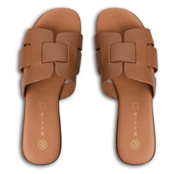 flat sandals
