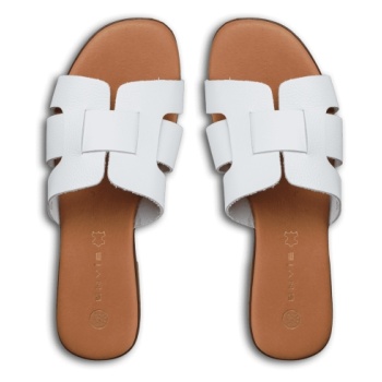 flat sandals
