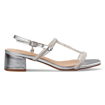block heel sandals σε προσφορά