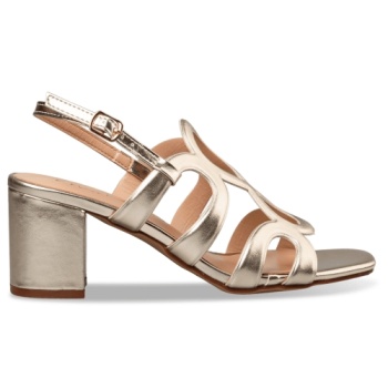 mid-heel sandals σε προσφορά