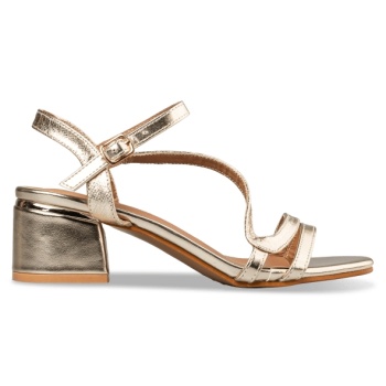 mid heel sandals σε προσφορά