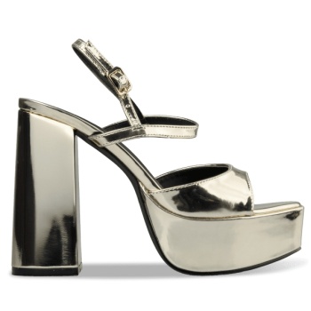 platform heel sandals σε προσφορά