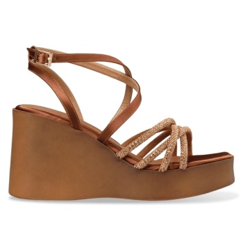 platform sandals σε προσφορά