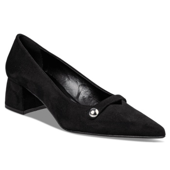 low heel pumps σε προσφορά