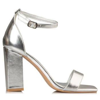 block heel sandals σε προσφορά