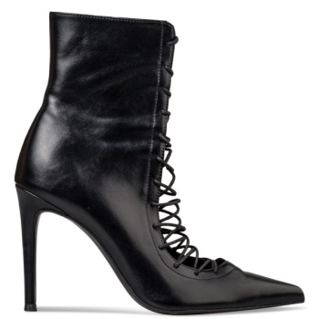 stiletto booties σε προσφορά