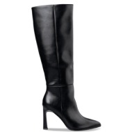  pointed toe boots