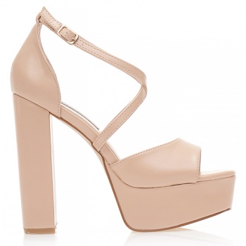 πέδιλα nude δερματίνη με χιαστί σε προσφορά