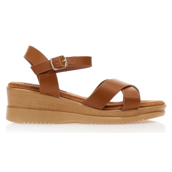 πλατφόρμες κάμελ δερματίνη με χιαστί σε προσφορά