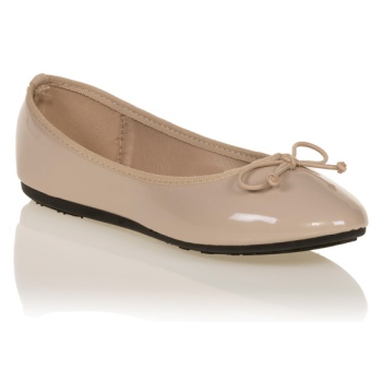 μπαλαρίνες μπεζ λουστρίνι με φιογκάκι σε προσφορά